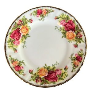 BREAD AND BUTTER DISH ROYAL ALBERT OLD COUNTRY ROSES 1962 BONE CHINA ENGLAND VTG